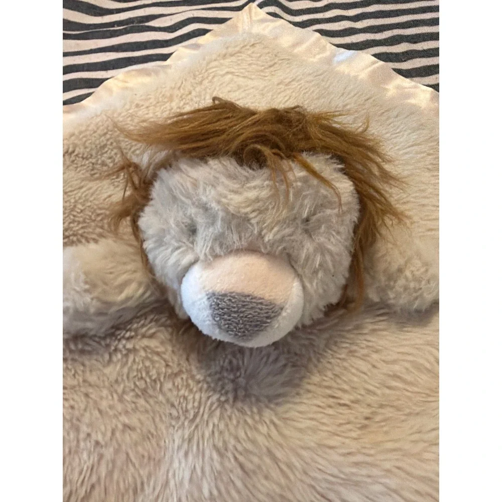 Cloud island Plush Lion Lovey Security Blanket Satin Trim Faux Fur Baby